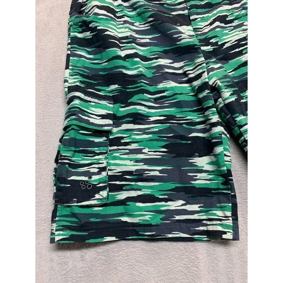 Vintage Reebok X Orchard Street Green‎ Abstract Camo Cargo Shorts Mens L 36 RARE
